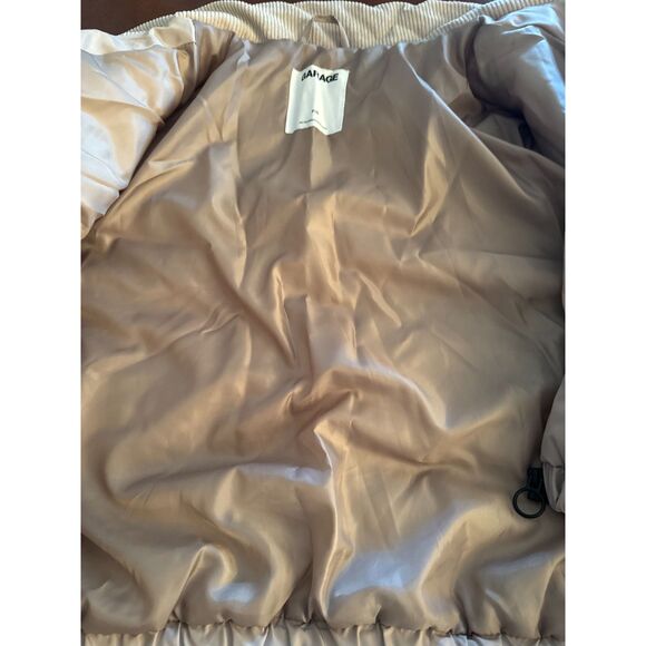 Garage Tan with Black Zipper Cropped Winter Coat Size S - Picture 7 of 9